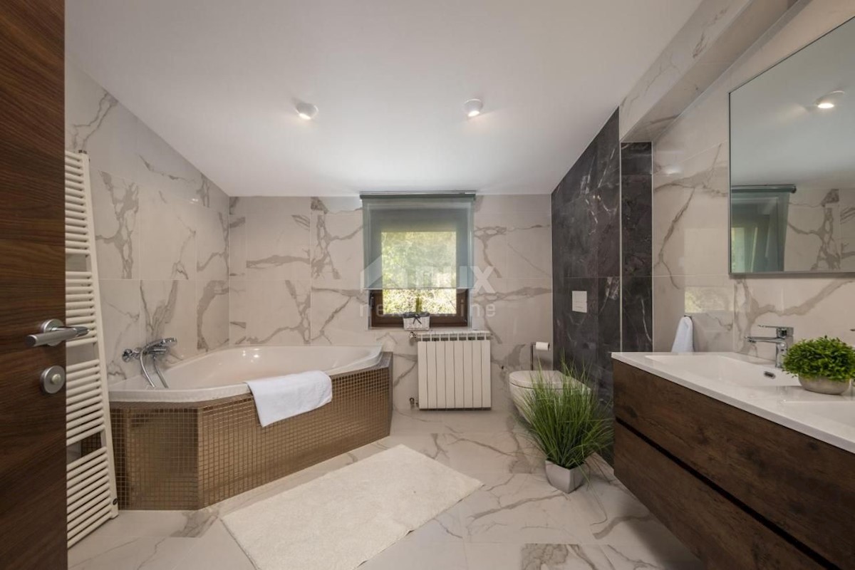 Appartement À louer - PRIMORSKO-GORANSKA OPATIJA