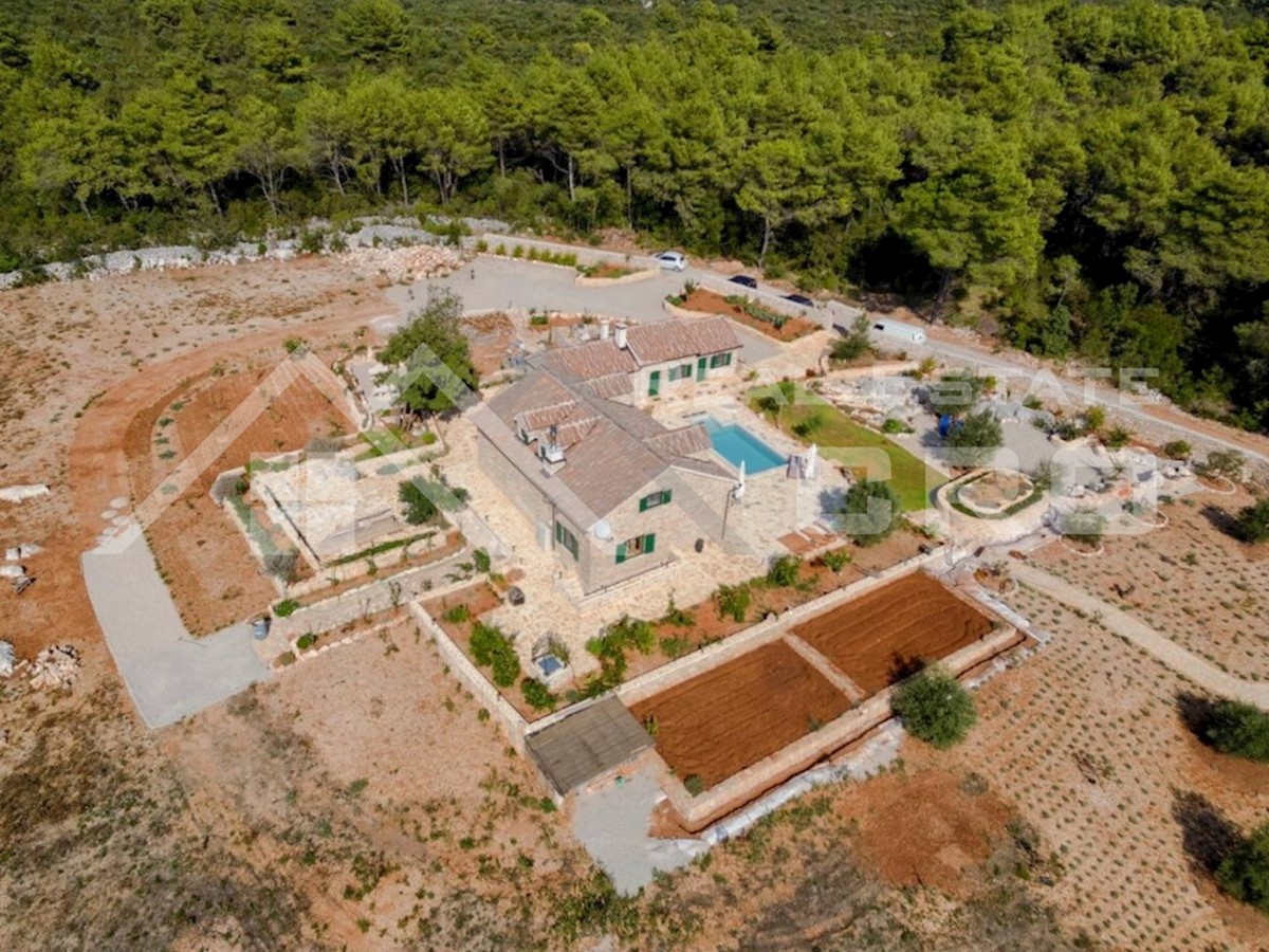 House For sale - SPLITSKO-DALMATINSKA HVAR