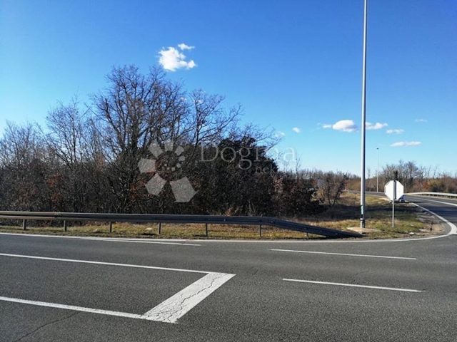 Terreno in vendita 44197 m² – Žminj
