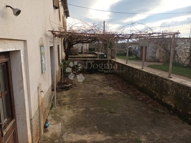 Kuća Na prodaju - Istarska žminj - foto 2/14
