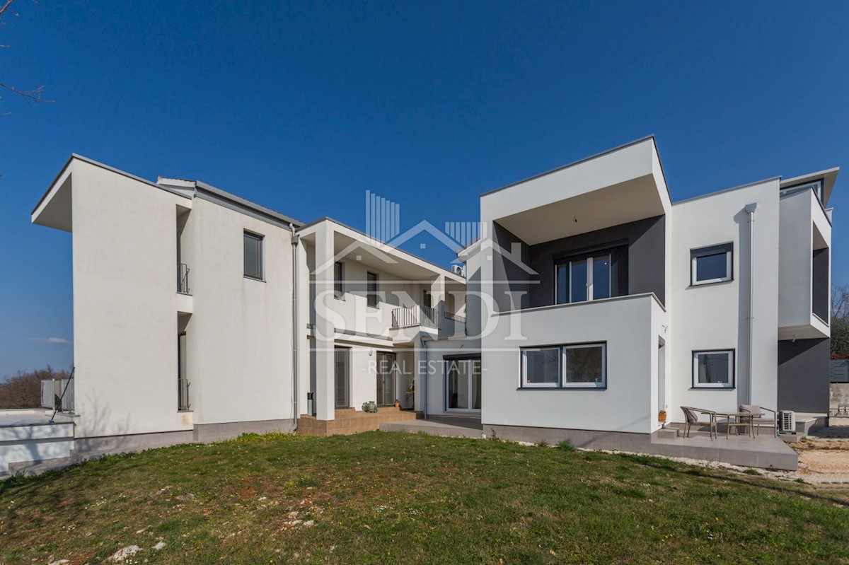 Haus Zu verkaufen - ISTARSKA POREČ
