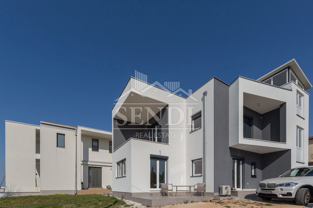 Haus Zu verkaufen - ISTARSKA POREČ