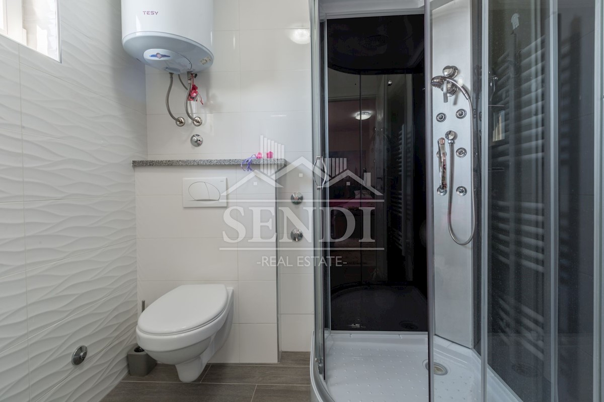 Haus Zu verkaufen - ISTARSKA POREČ