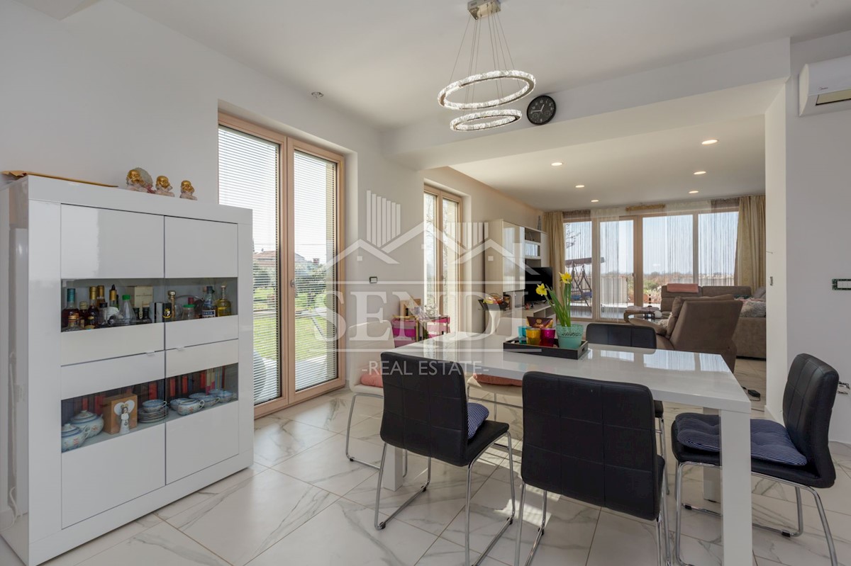 Haus Zu verkaufen - ISTARSKA POREČ