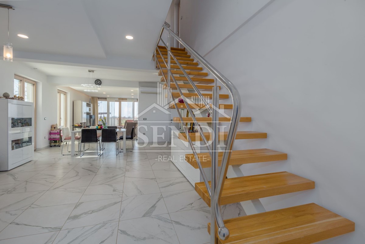 Haus Zu verkaufen - ISTARSKA POREČ