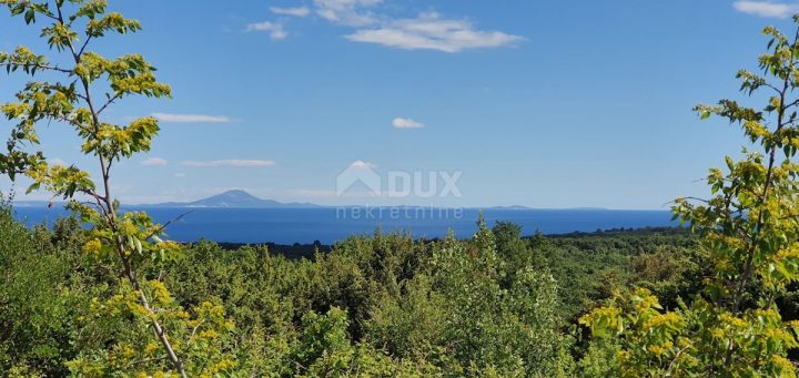 Pozemek na prodej 911 m² – Peruški