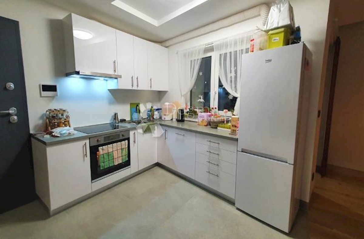 Flat For rent - PRIMORSKO-GORANSKA KOSTRENA