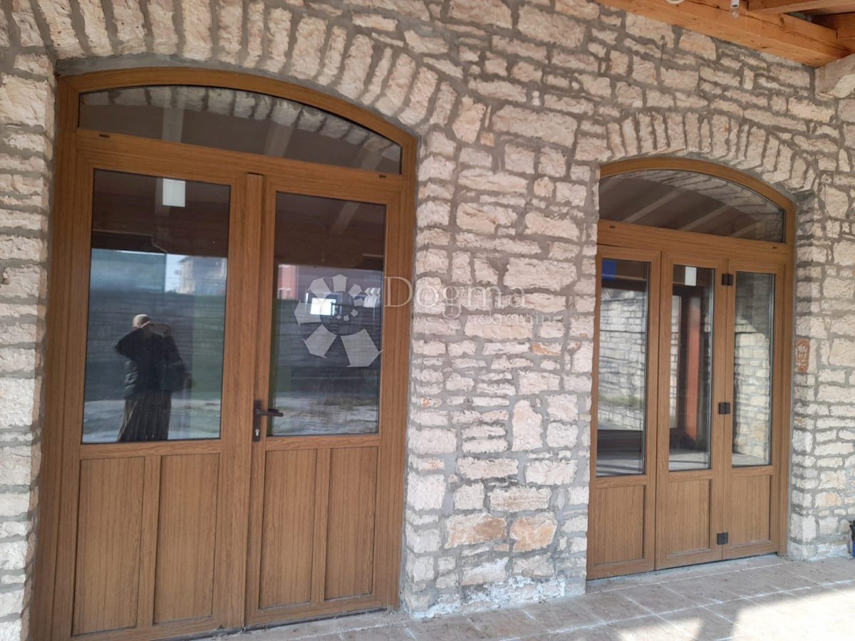 Business premises For sale - ISTARSKA KANFANAR