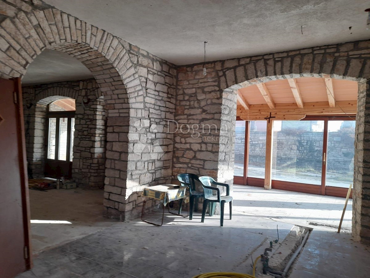 Poslovni prostori Naprodaj - ISTARSKA Kanfanar