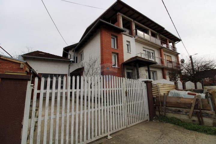 Dom Na sprzedaż - Sisačko-moslavačka Petrinja - foto 2/20