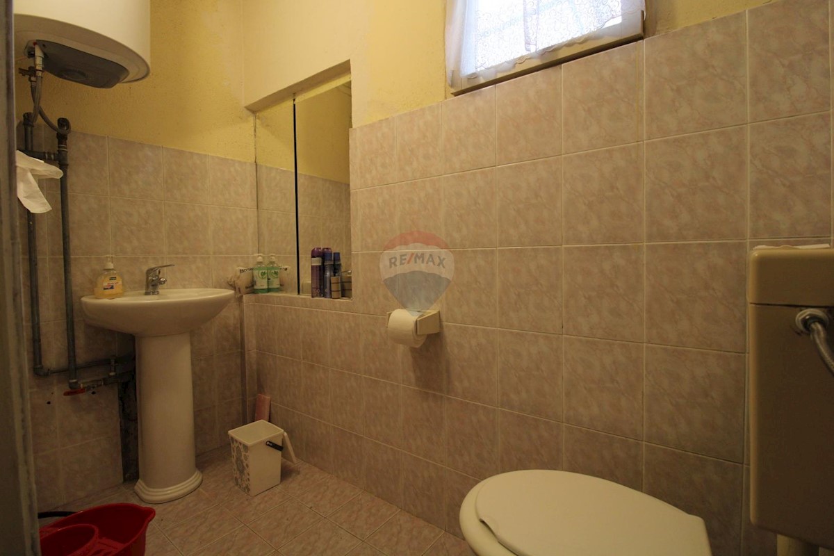 Maison À vendre - SISAČKO-MOSLAVAČKA PETRINJA