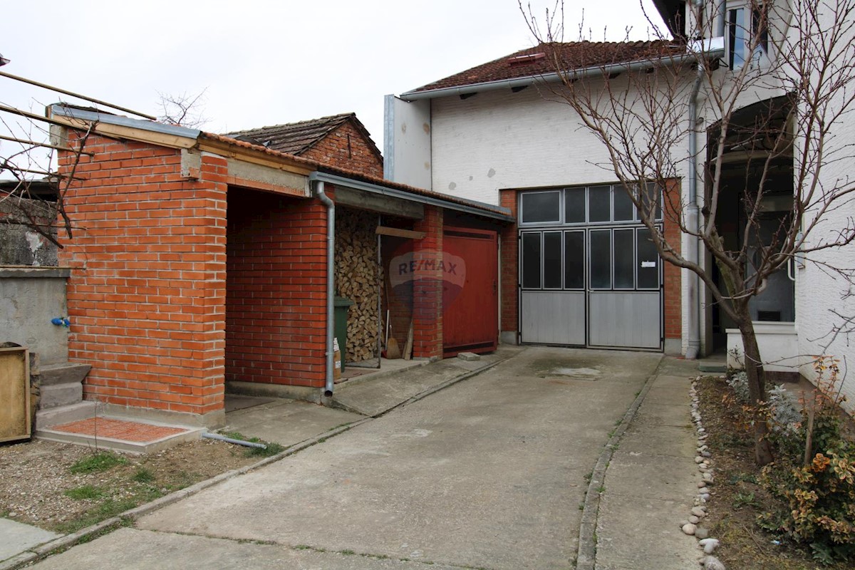Maison À vendre - Sisačko-moslavačka Petrinja - foto 3/19