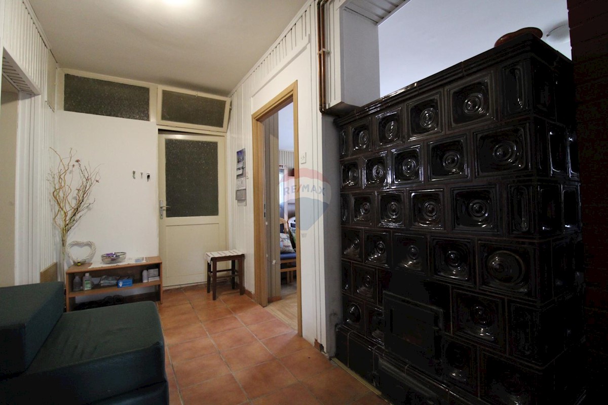 Maison À vendre - SISAČKO-MOSLAVAČKA PETRINJA