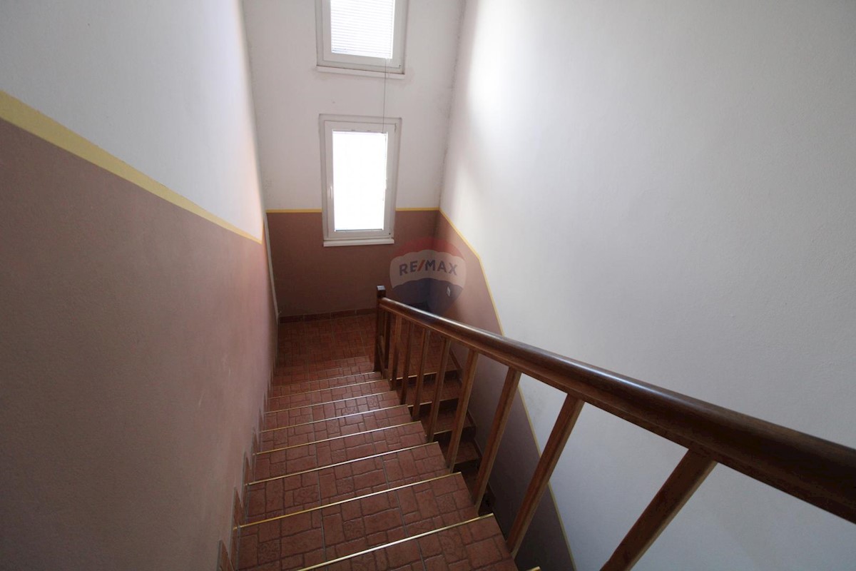 Maison À vendre - SISAČKO-MOSLAVAČKA PETRINJA