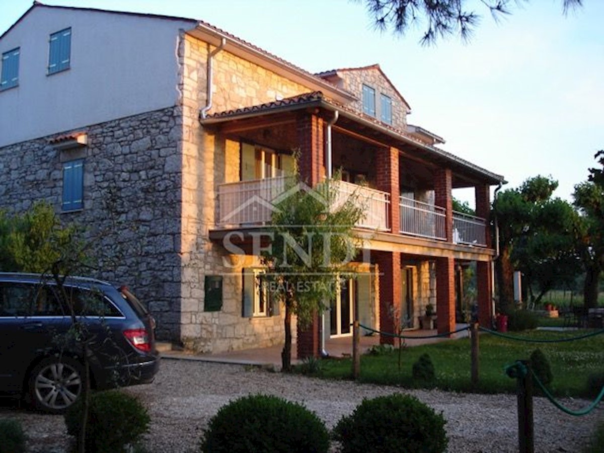 Casa In vendita - Istarska Poreč - foto 3/19