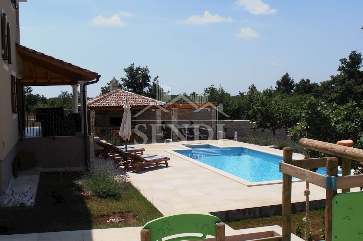 Maison À vendre - ISTARSKA SVETVINČENAT