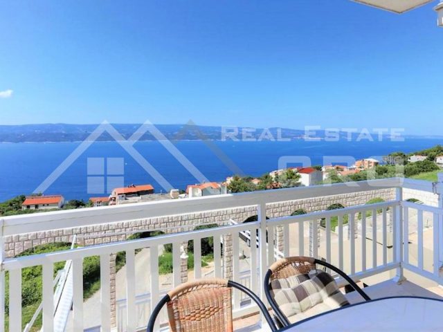 Hiša na predaj 401 m² – Omiš