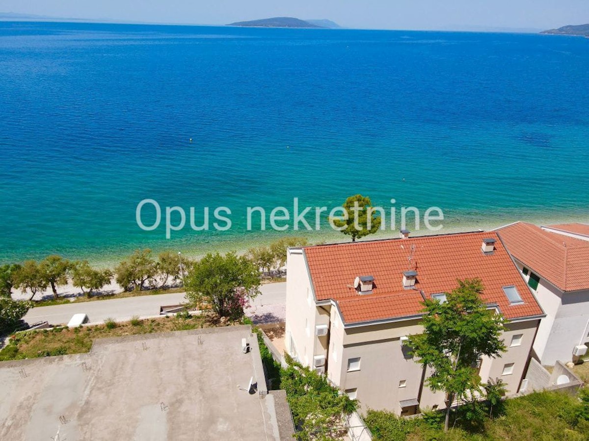Hiša Naprodaj - SPLITSKO-DALMATINSKA Gradac