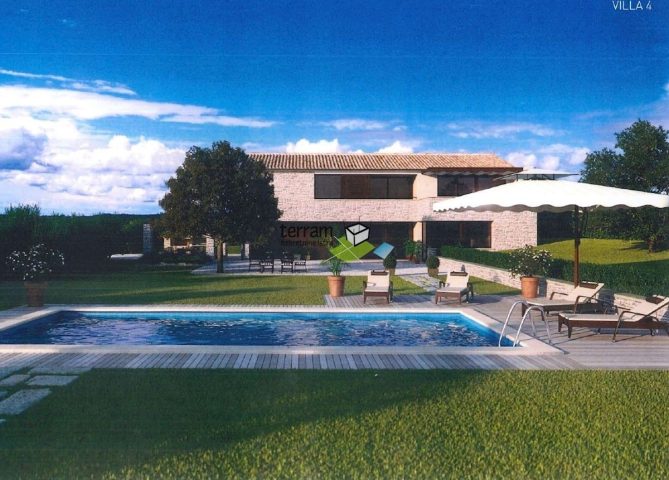 Kuća na prodaju 245 m² – Jakovici