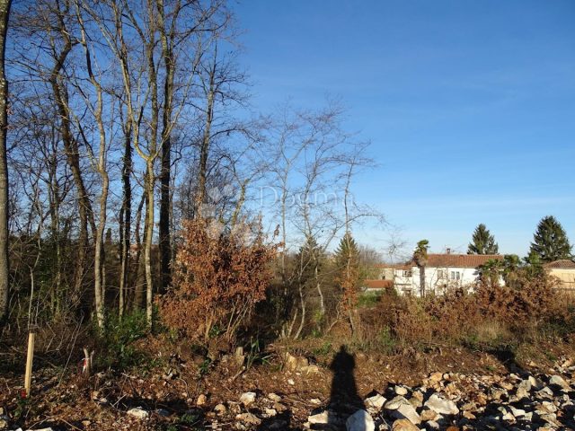 Parcela na predaj 1896 m² – Karojba