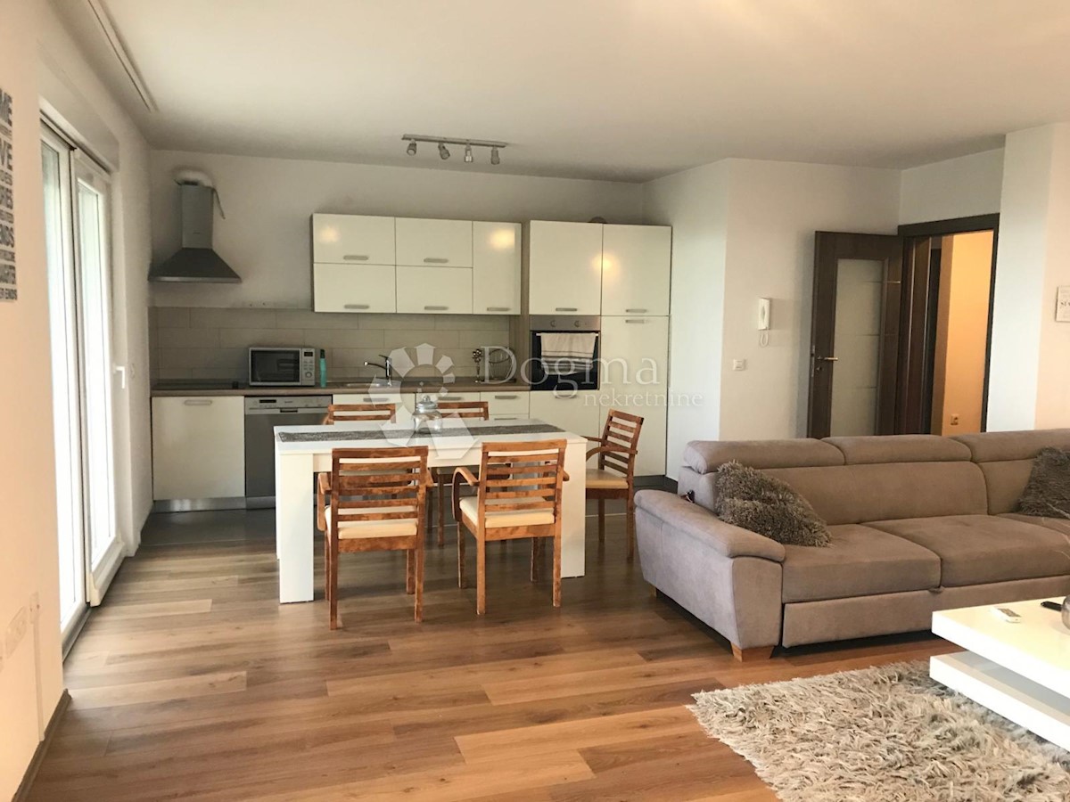 Apartmán K pronájmu - PRIMORSKO-GORANSKA RIJEKA