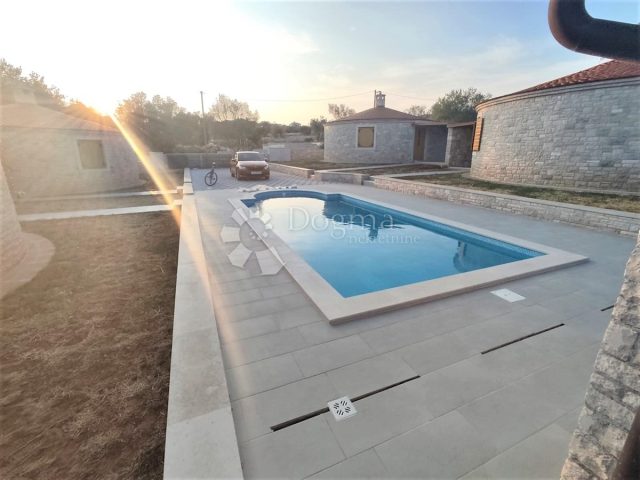 House For sale - Istarska Marčana - foto 4/14