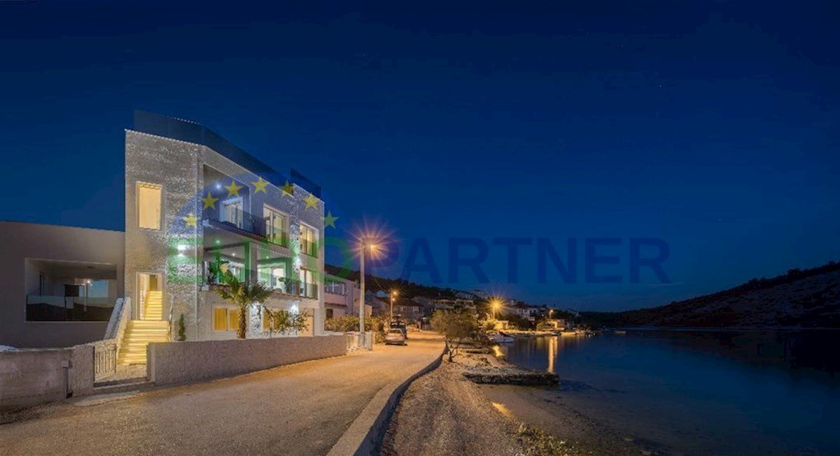 Maison À vendre - SPLITSKO-DALMATINSKA Marina
