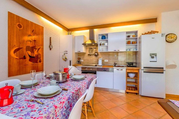 Haus Zu verkaufen - Primorsko-goranska Krk - foto 5/26