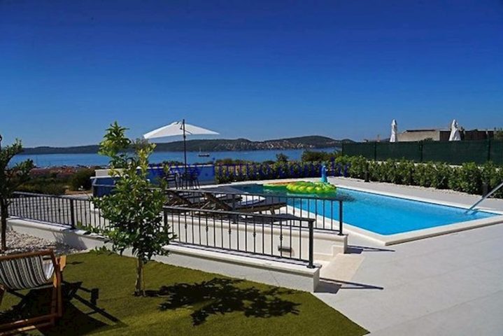 House for sale 200 m² – Trogir