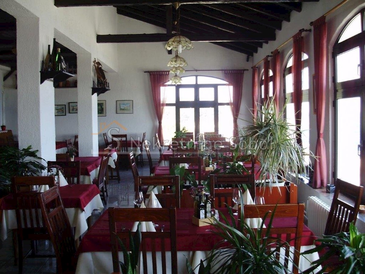Locaux commerciaux À vendre - PRIMORSKO-GORANSKA MALI LOŠINJ