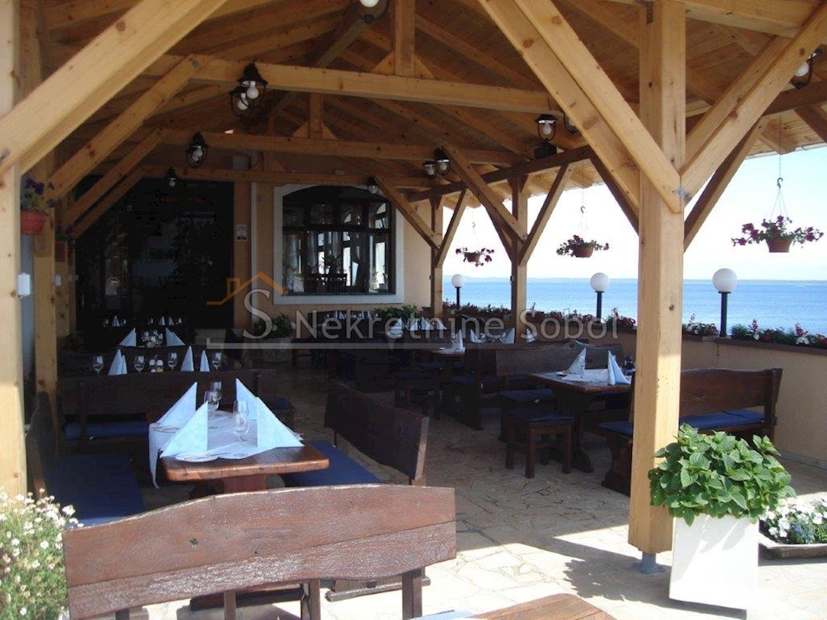 Locaux commerciaux À vendre - PRIMORSKO-GORANSKA MALI LOŠINJ