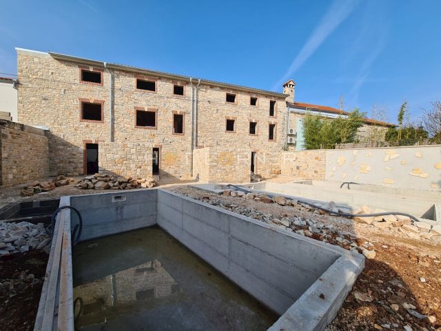 Casa In vendita - Istarska Svetvinčenat - foto 2/32