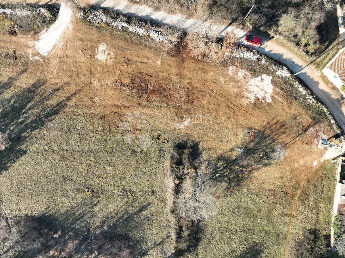 Land For sale - ISTARSKA VIŠNJAN