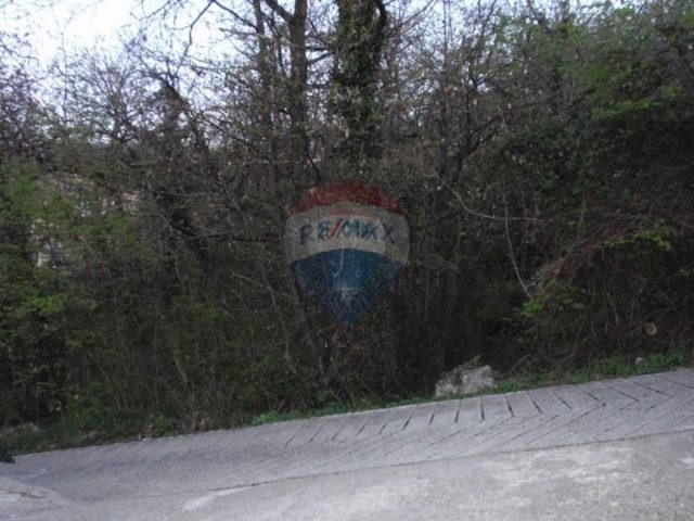 Pozemok na predaj 3434 m² – Oprič
