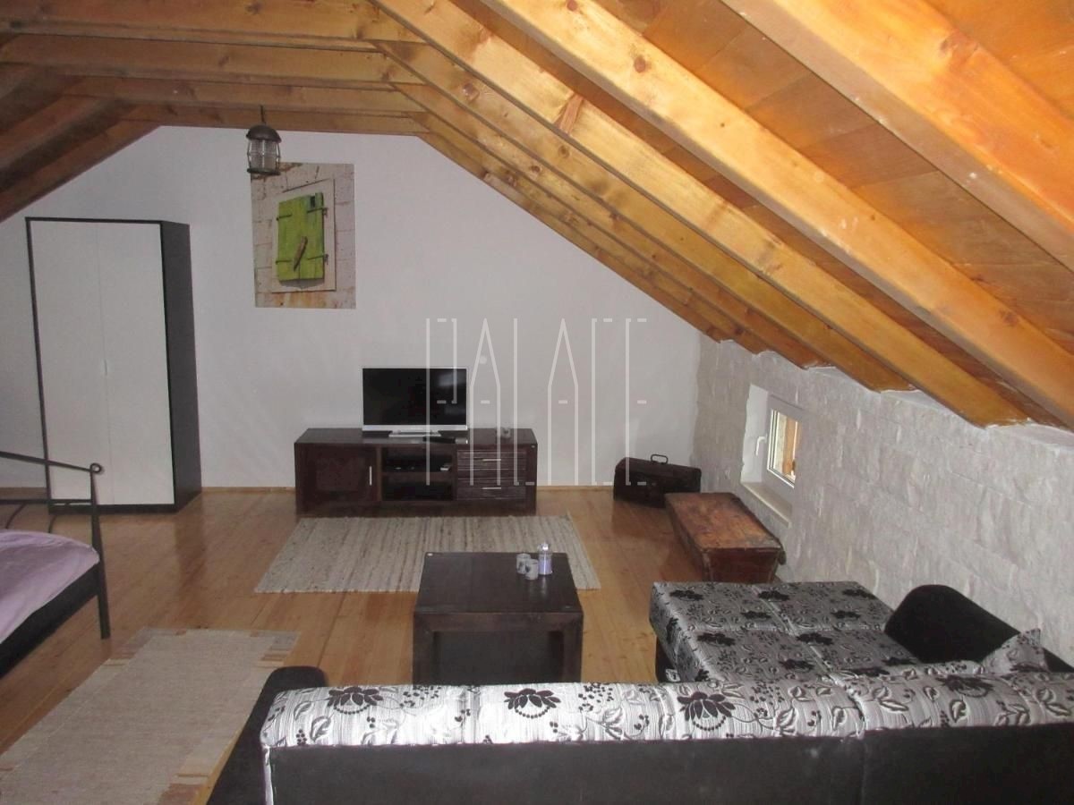 House For sale - SPLITSKO-DALMATINSKA PRGOMET