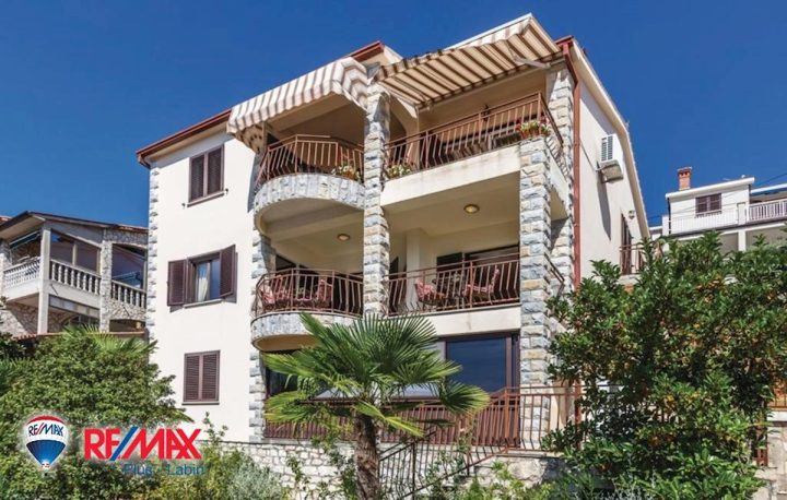 Dům na prodej 360 m² – Rabac