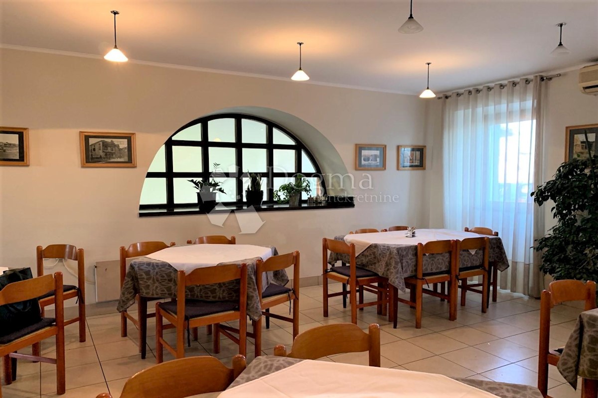 Komerčné Na predaj - ISTARSKA ŽMINJ