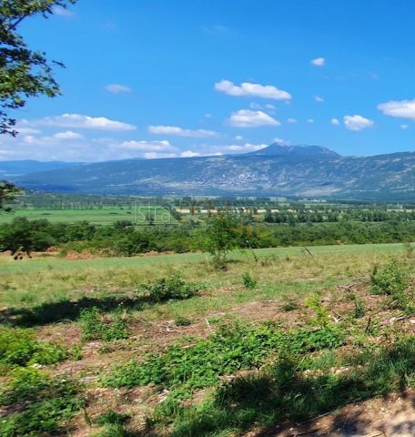 Zemljište na prodaju 22260 m² – Kršan