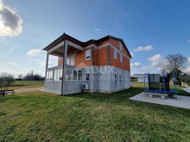 Dům Na prodej - Istarska Marčana - foto 2/4