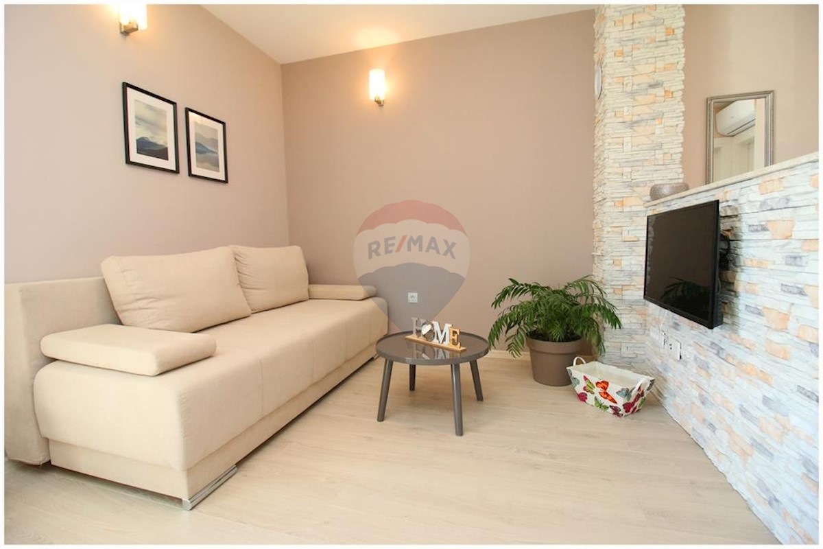 House For sale - ŠIBENSKO-KNINSKA ROGOZNICA