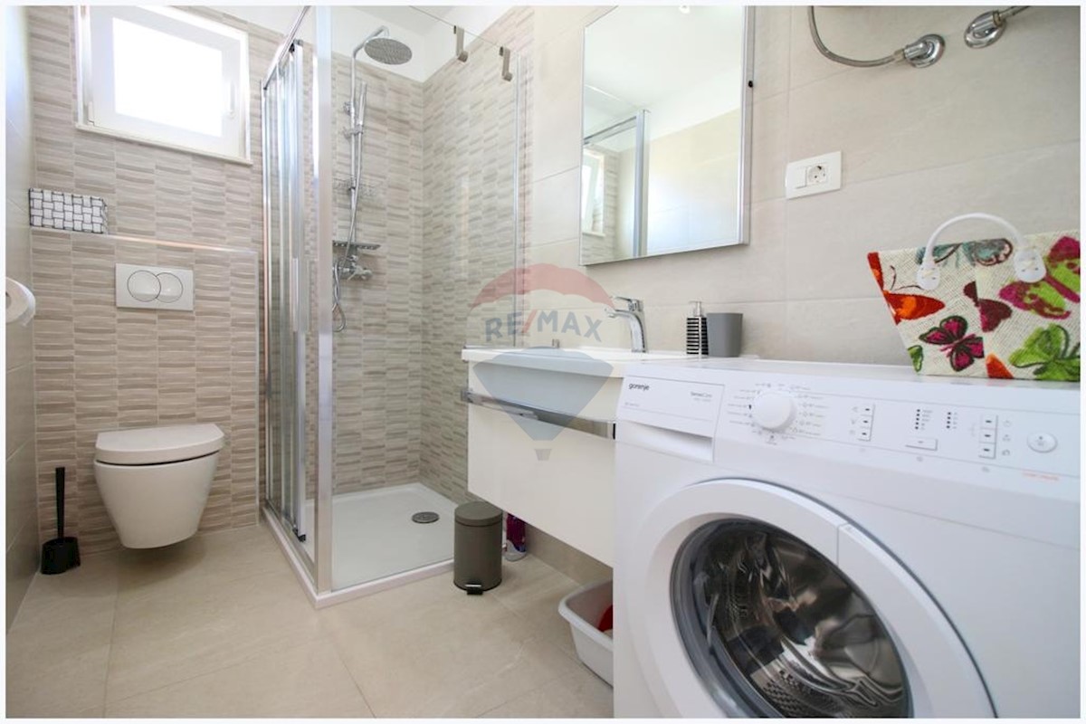 House For sale - ŠIBENSKO-KNINSKA ROGOZNICA