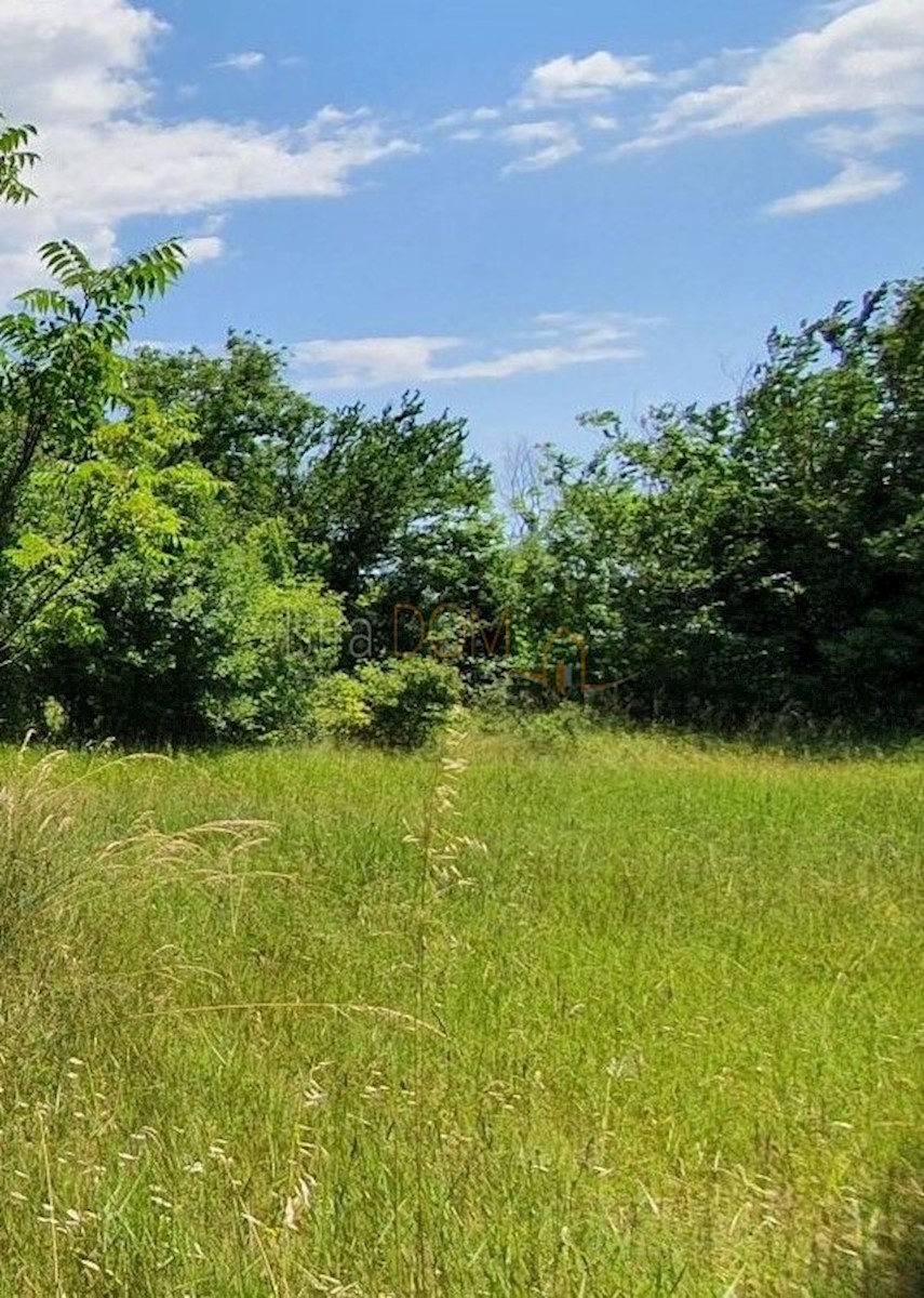 Zemljište Na prodaju - ISTARSKA BARBAN