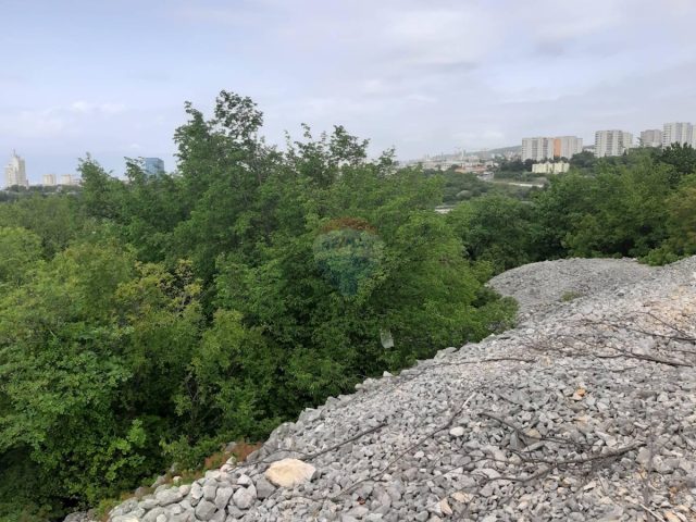 Terrain à vendre 1879 m² – Kostrena