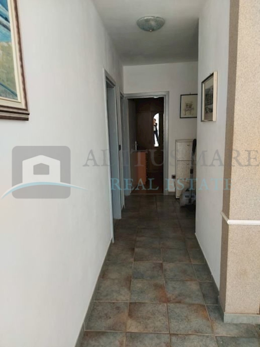 Mieszkanie Na sprzedaż - ŠIBENSKO-KNINSKA VODICE