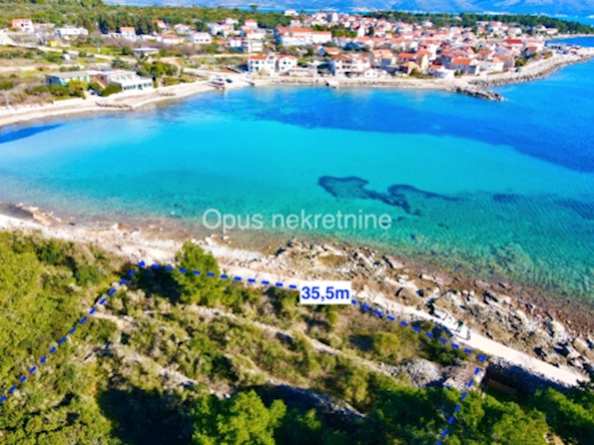 Land For sale - SPLITSKO-DALMATINSKA HVAR