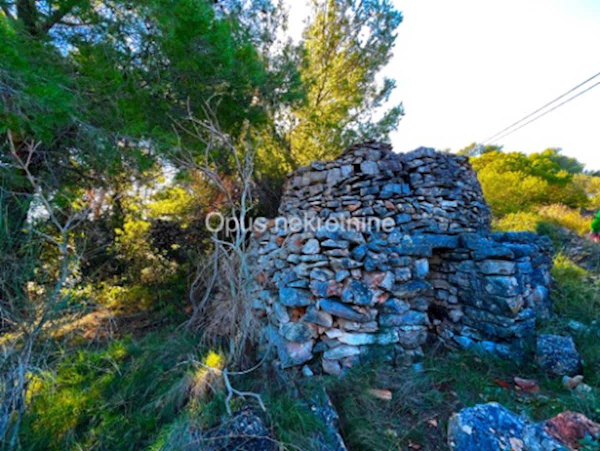 Terreno In vendita - SPLITSKO-DALMATINSKA HVAR