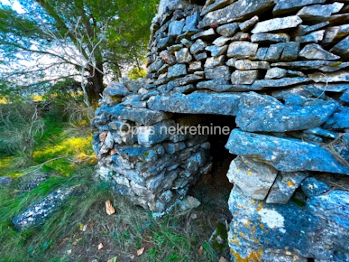 Terrain À vendre - SPLITSKO-DALMATINSKA HVAR