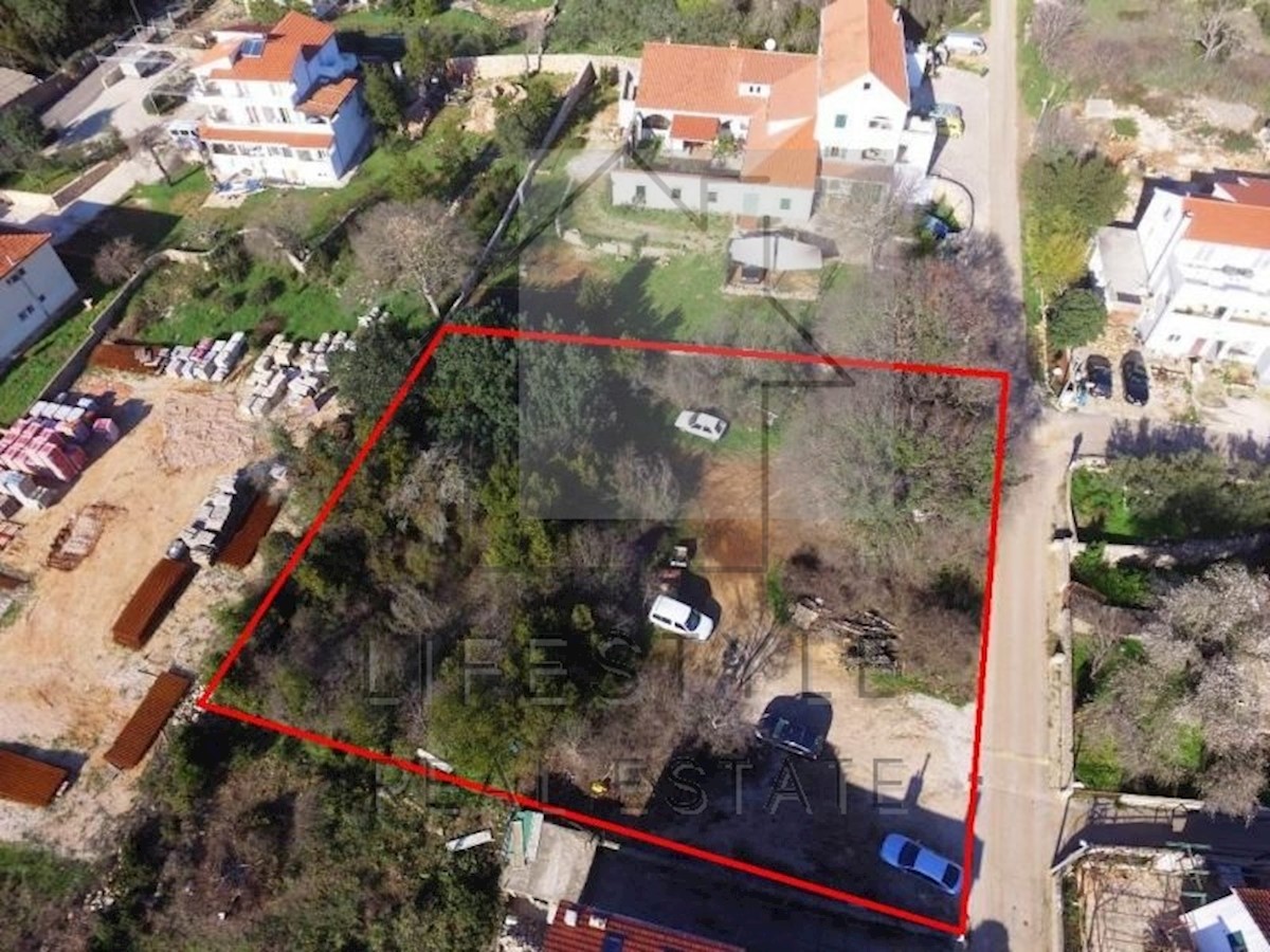 Land For sale - SPLITSKO-DALMATINSKA HVAR