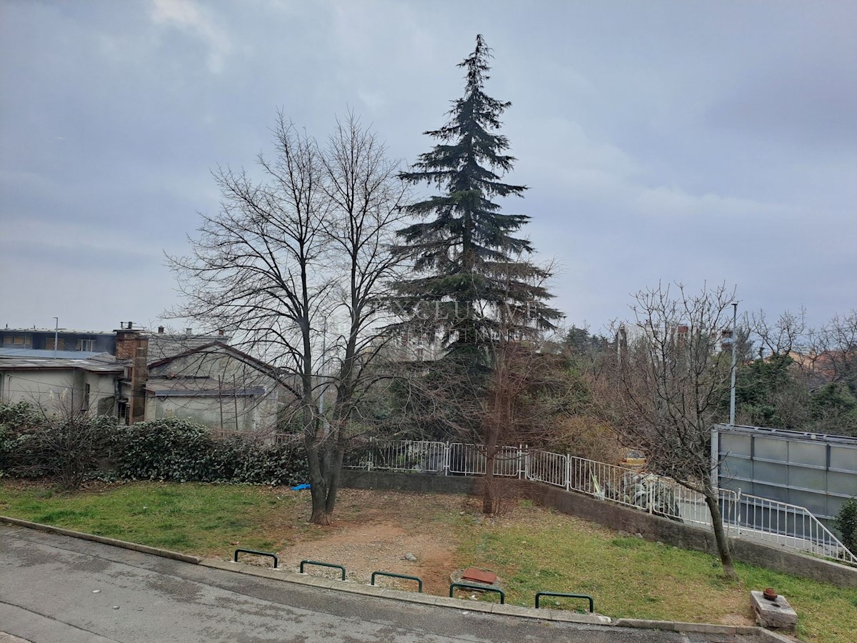 Business premises For sale - PRIMORSKO-GORANSKA RIJEKA