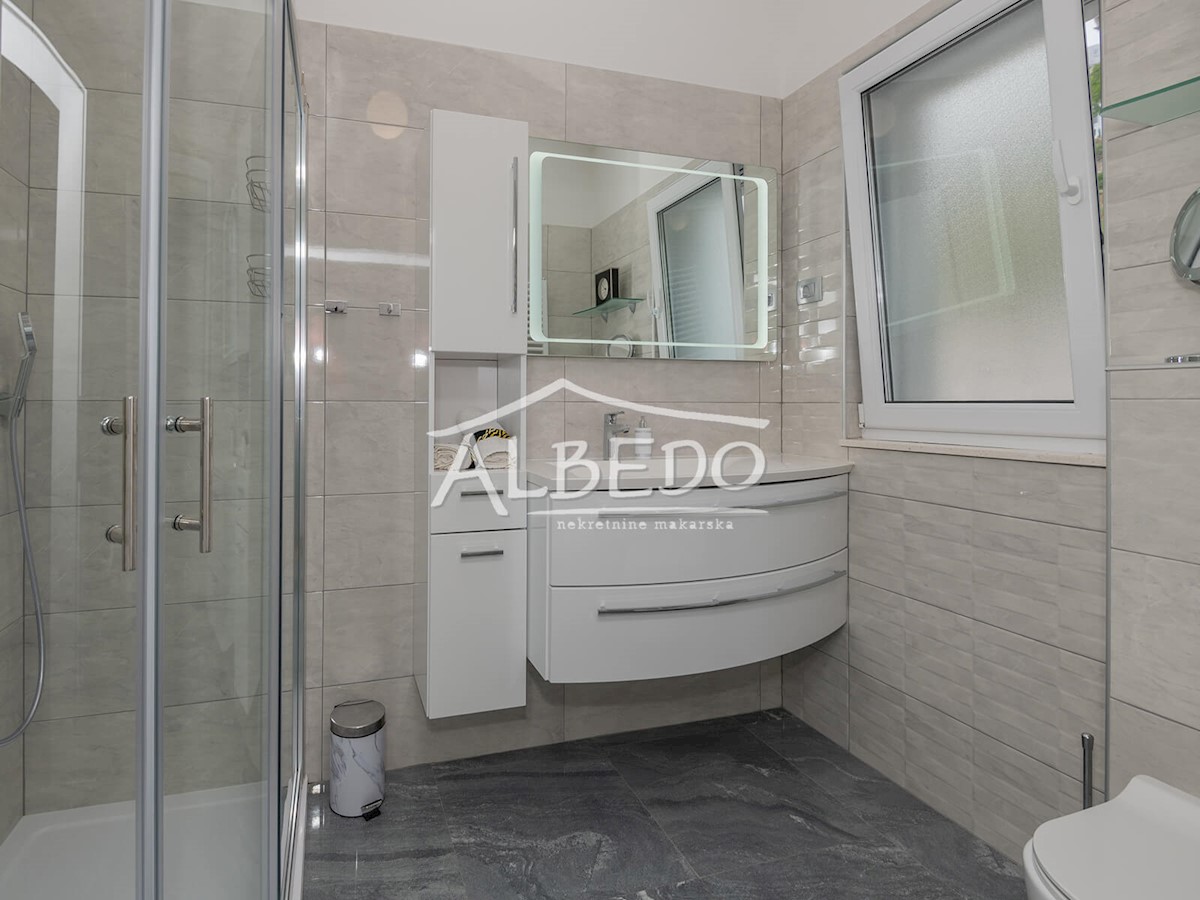 House For sale - SPLITSKO-DALMATINSKA MAKARSKA